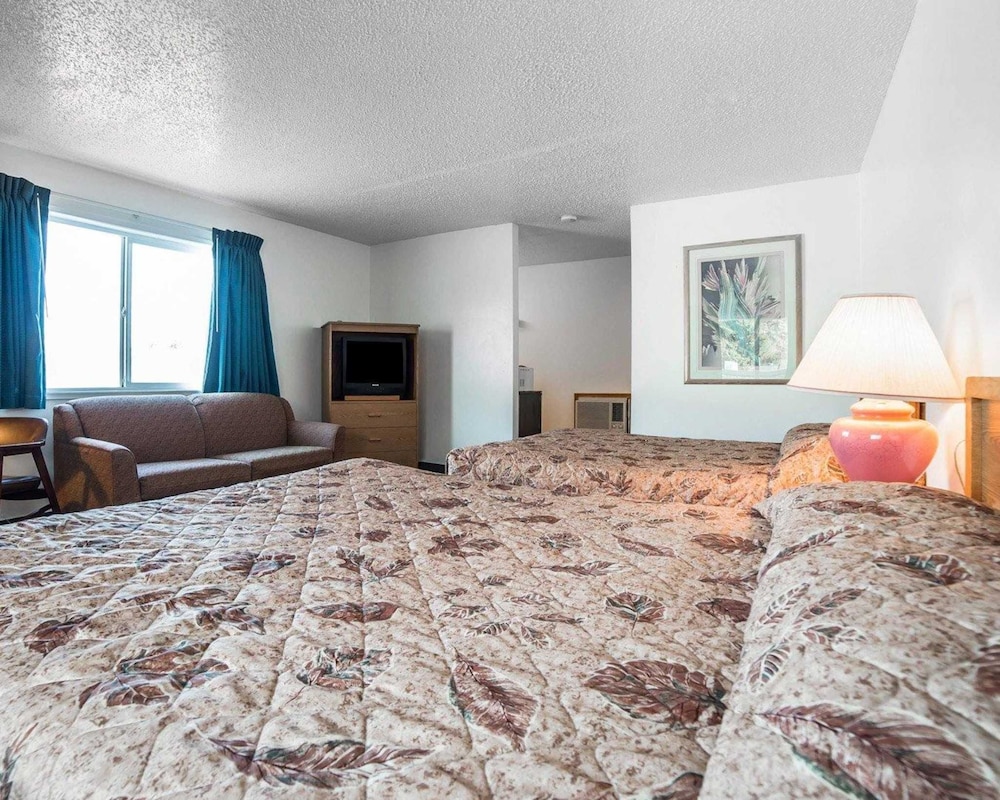 Rodeway Inn & Suites Arlington OR 22/29