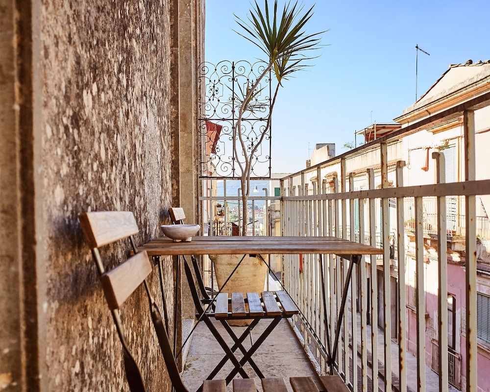 Casa Scianna Noto 36/49