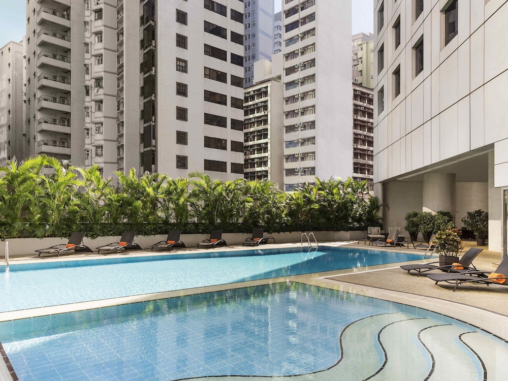 Novotel Century Hong Kong 44/48