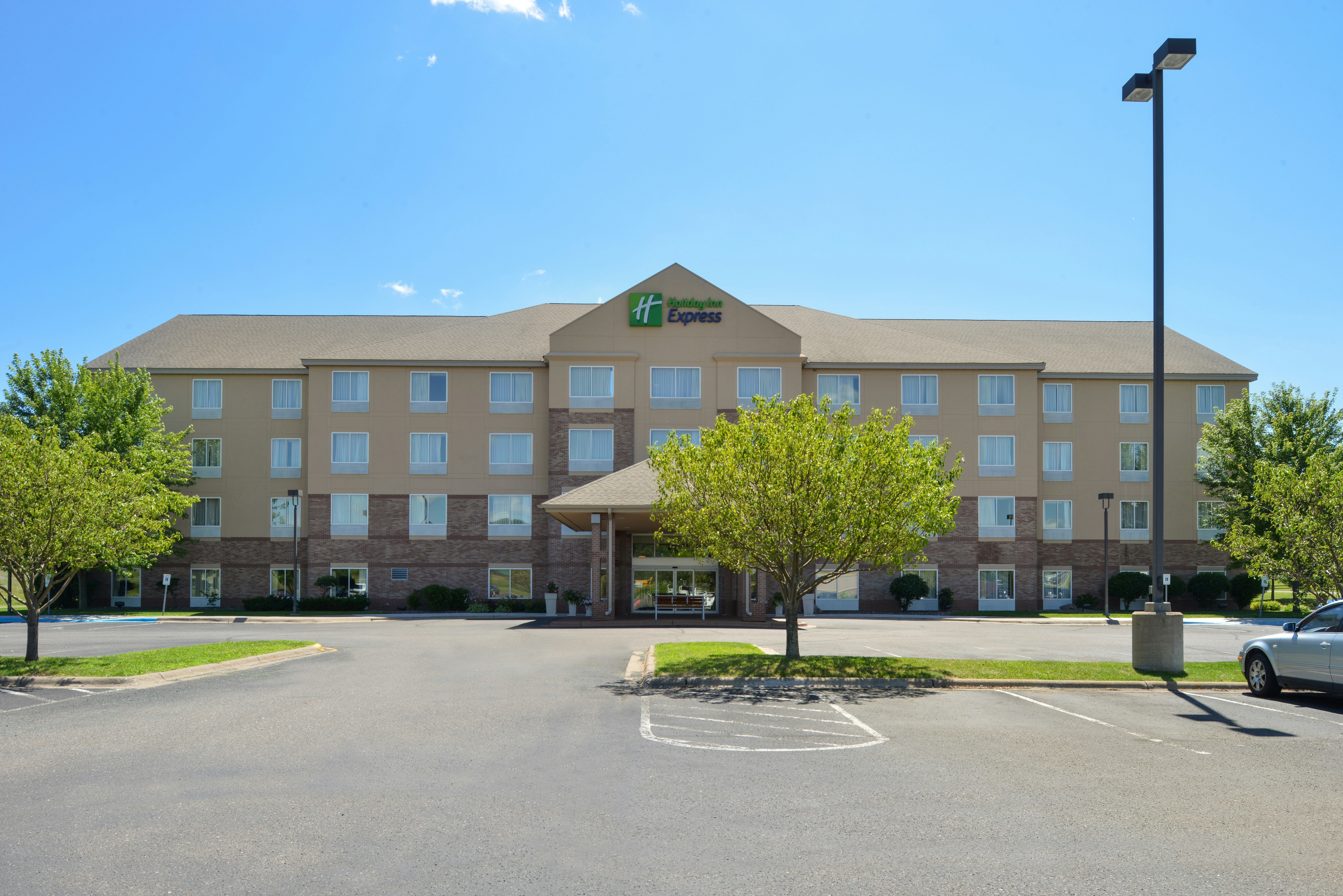 Holiday Inn Express St. Croix Valley 75/76
