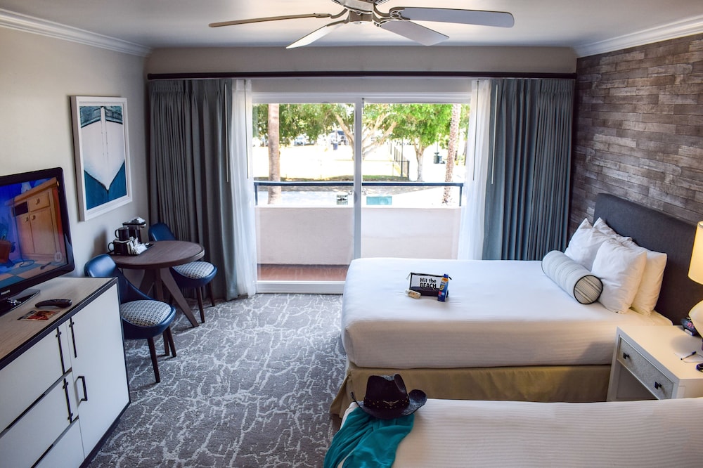 Beachside Inn 34/71