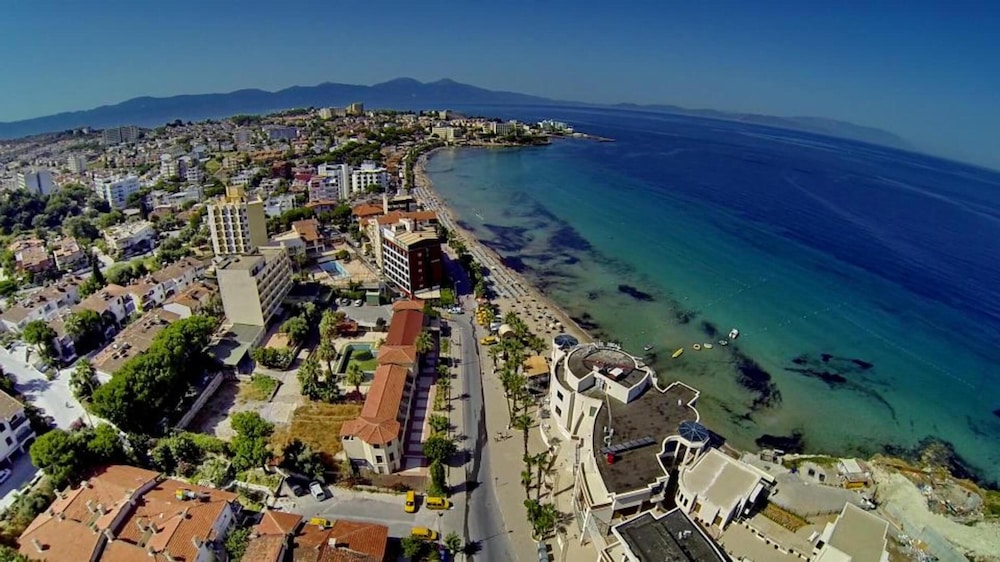 Ladies Beach Residence Hotel 63/68