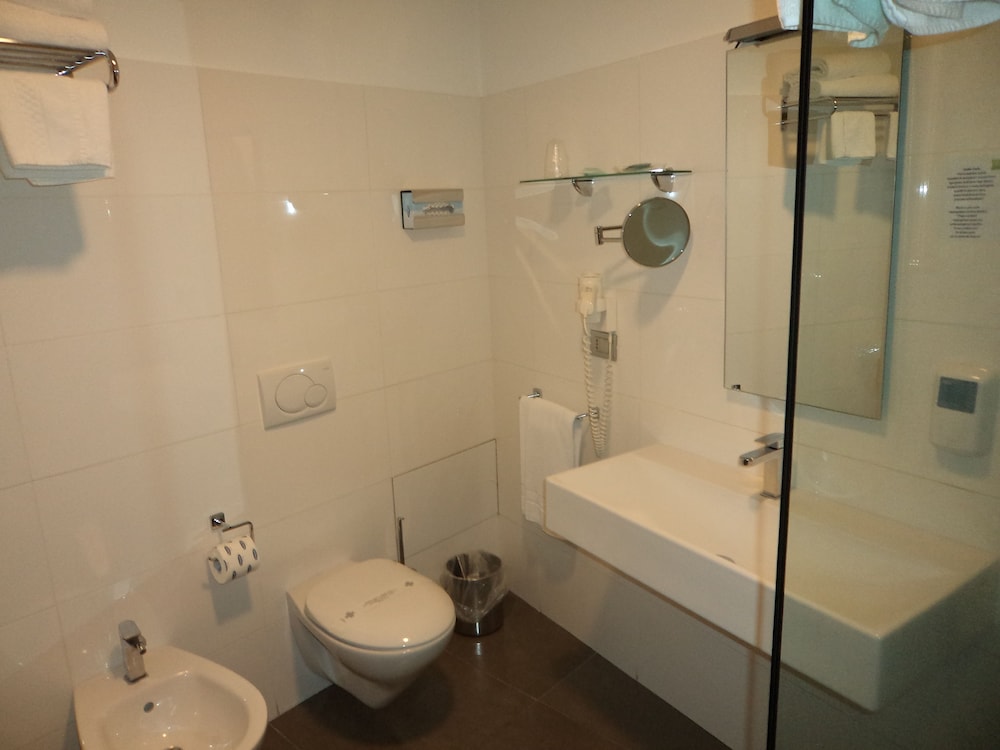 Ibis Styles Catania Acireale 24/75