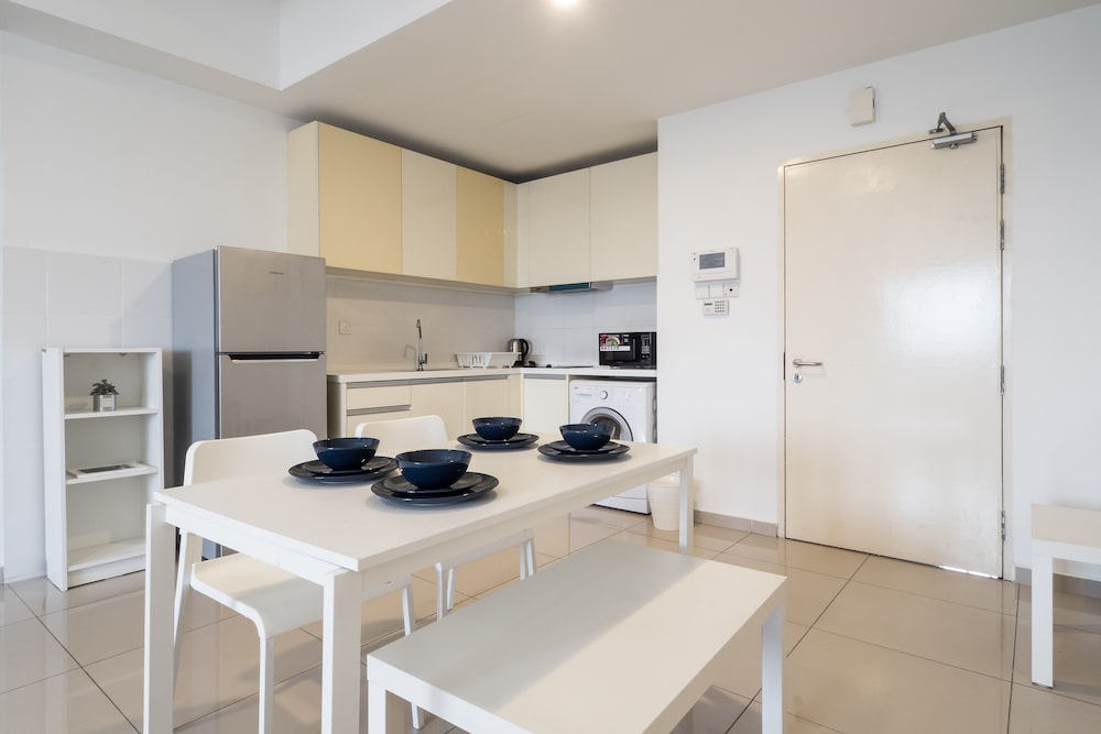 Encorp Strand Residence at Kota Damansara 40/50