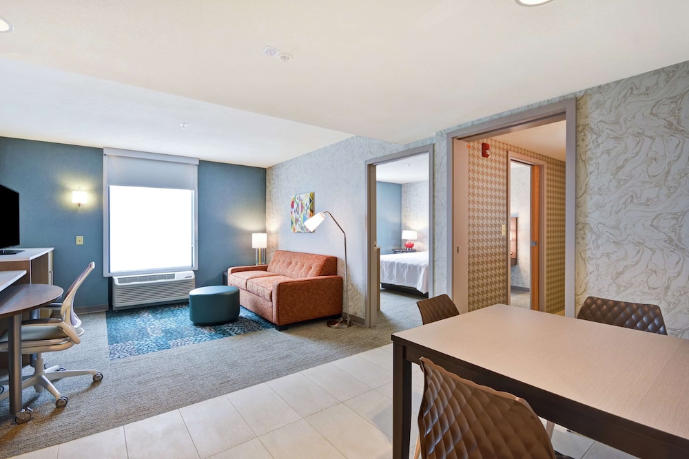 HOME2 SUITES BY HILTON PORTLAND AIRPORT 30/46
