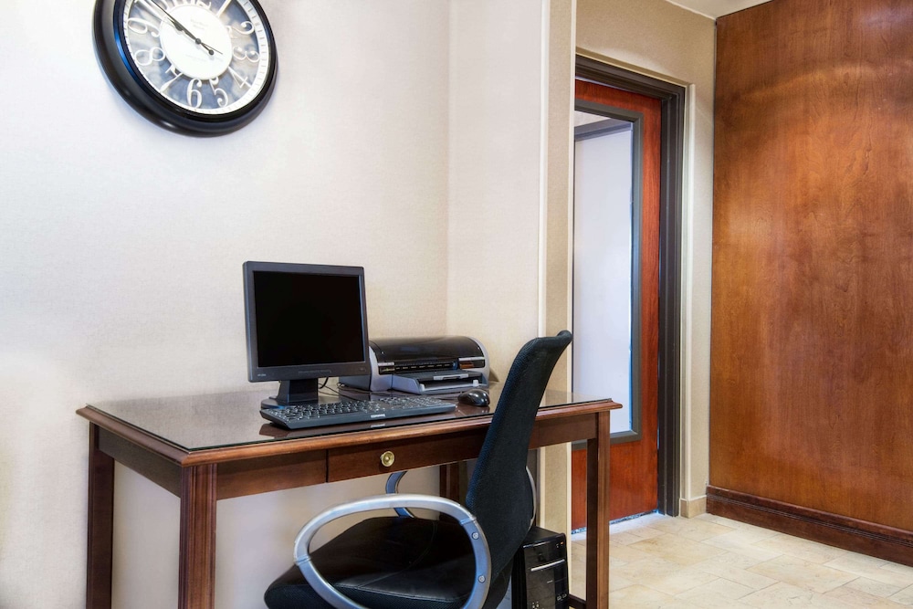 Travelodge by Wyndham Pueblo 22/25