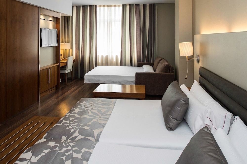 Hotel Catalonia Ramblas 18/70