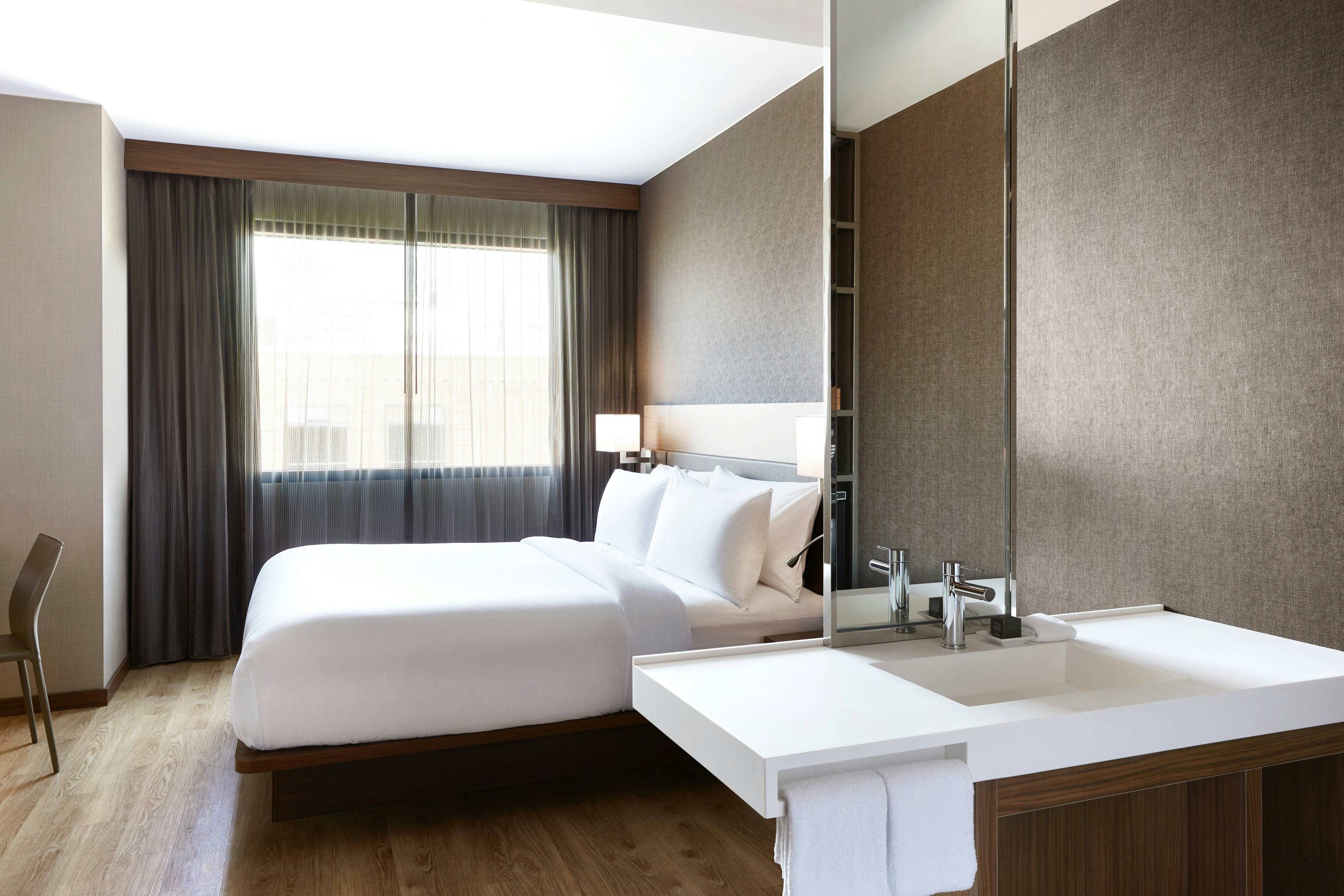 Room, King Bed