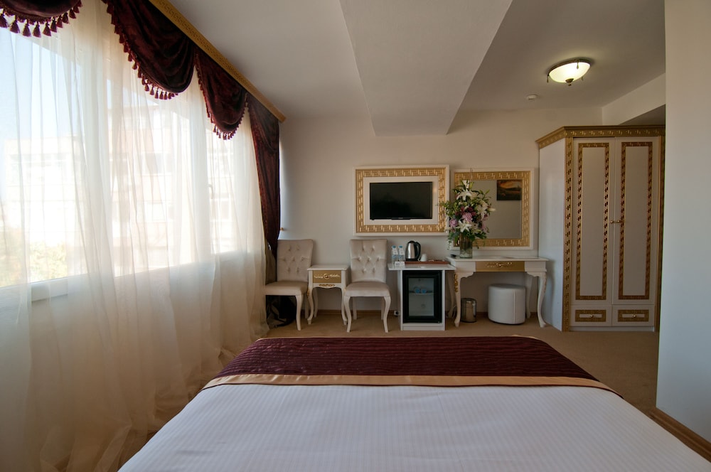 Vali Konak Hotel 25/65