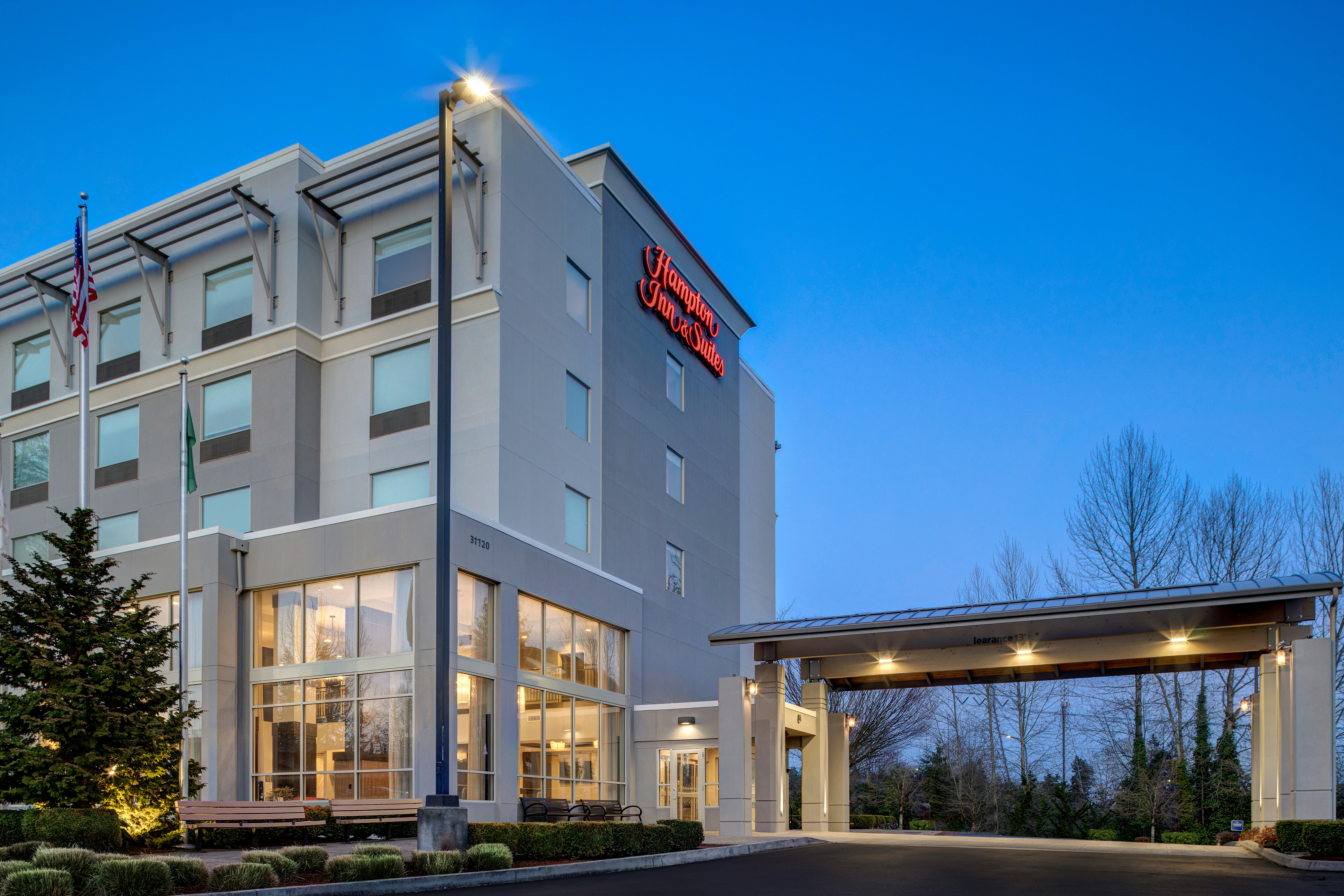 Hampton Inn & Suites Seattle/Federal Way 4/25