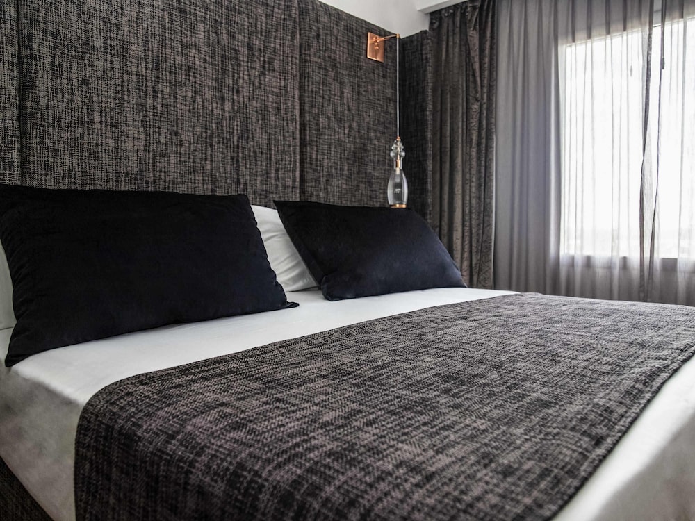 Mercure Rosario 22/58
