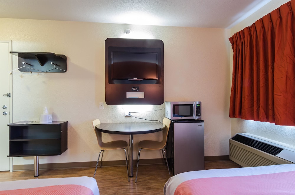 Motel6 Seattle, WA - Sea-Tac Airport South 33/49