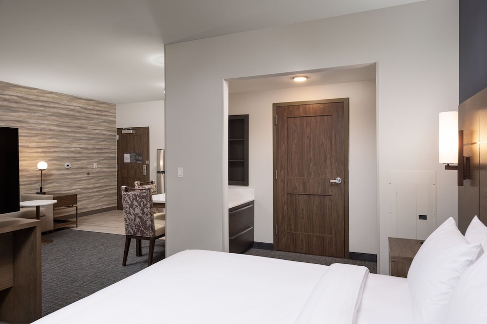 Residence Inn by Marriott Denver Aurora 8/35