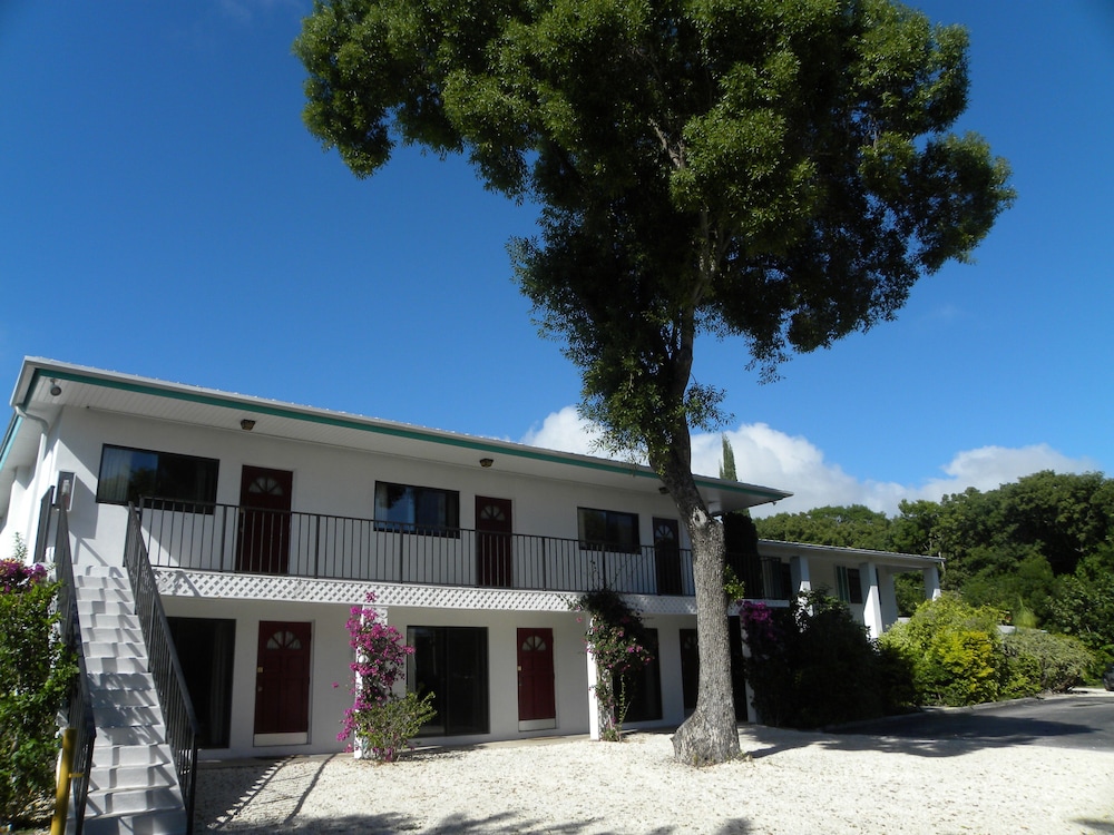 Rock Reef Resort 2/77
