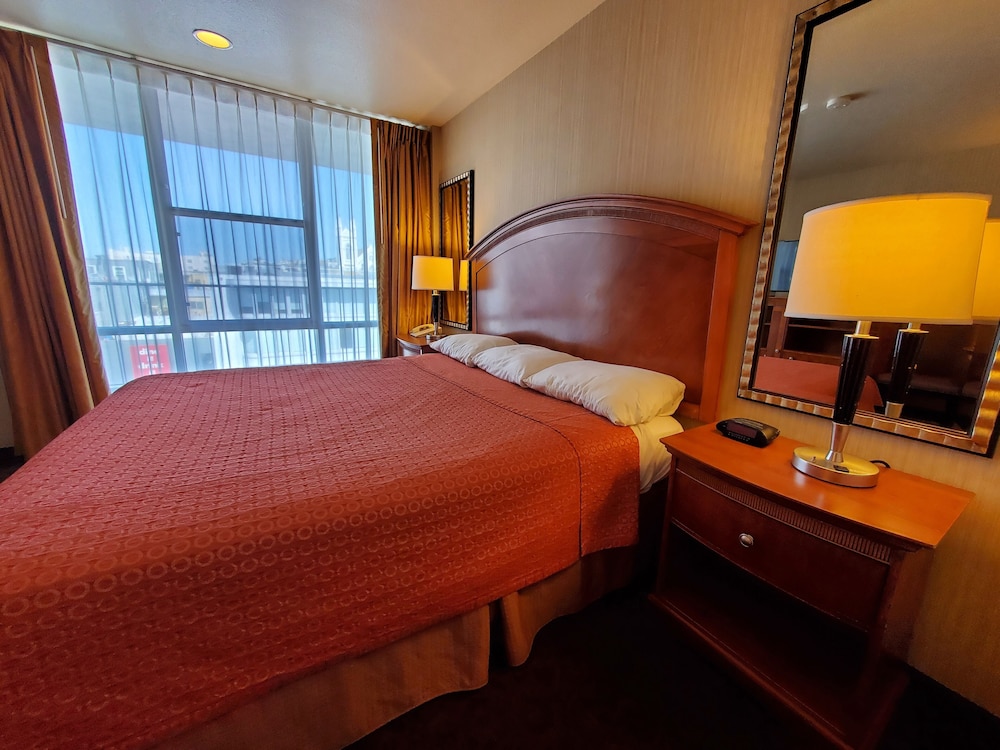 STANDARD, KING BED