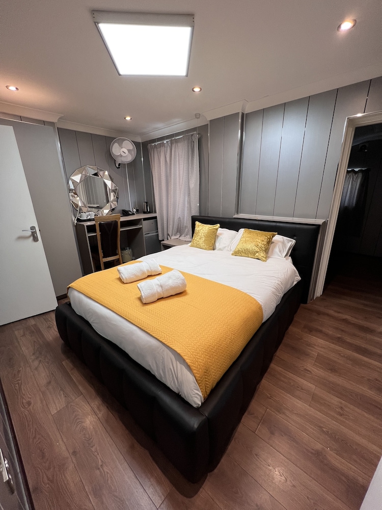 The Commongate Hotel 4/48