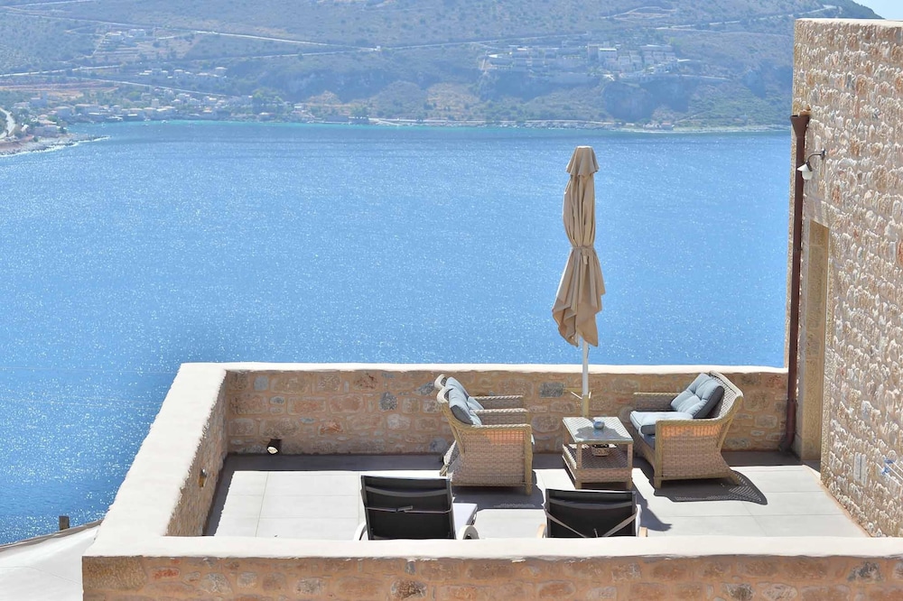 Akrolithi Boutique Hotel - Adults Only 50/58
