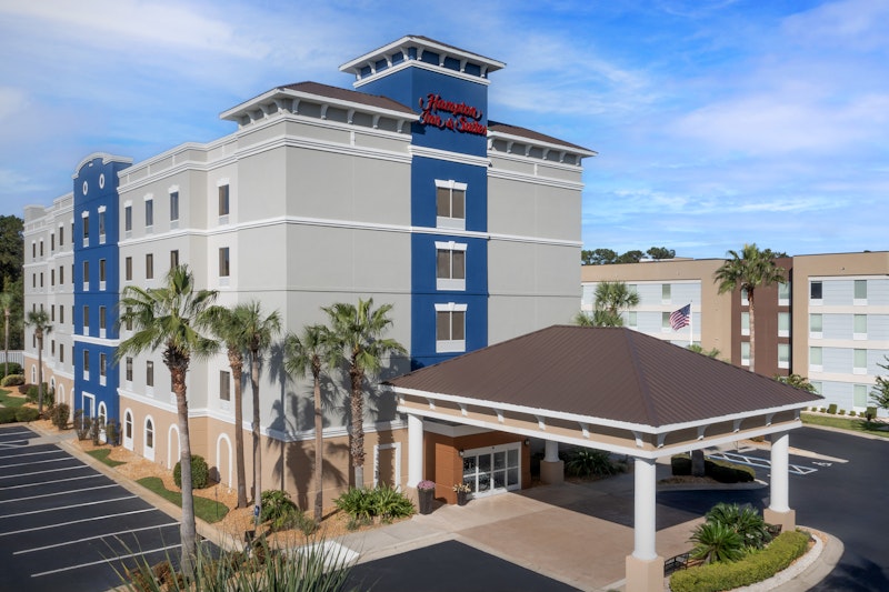 Hampton Inn Suite Lake City 3/35