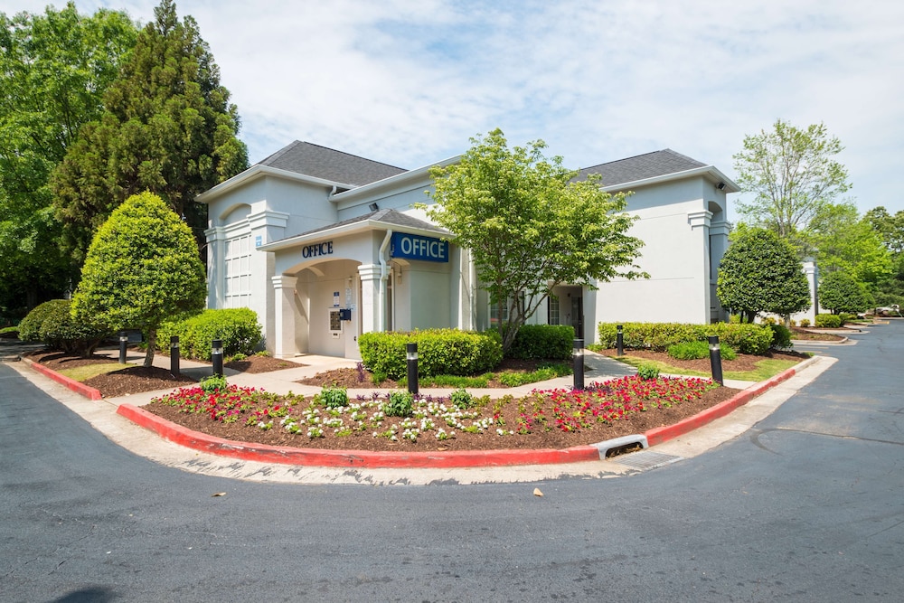 Motel6 Duluth, GA - Atlanta - Gwinnett Place 24/26