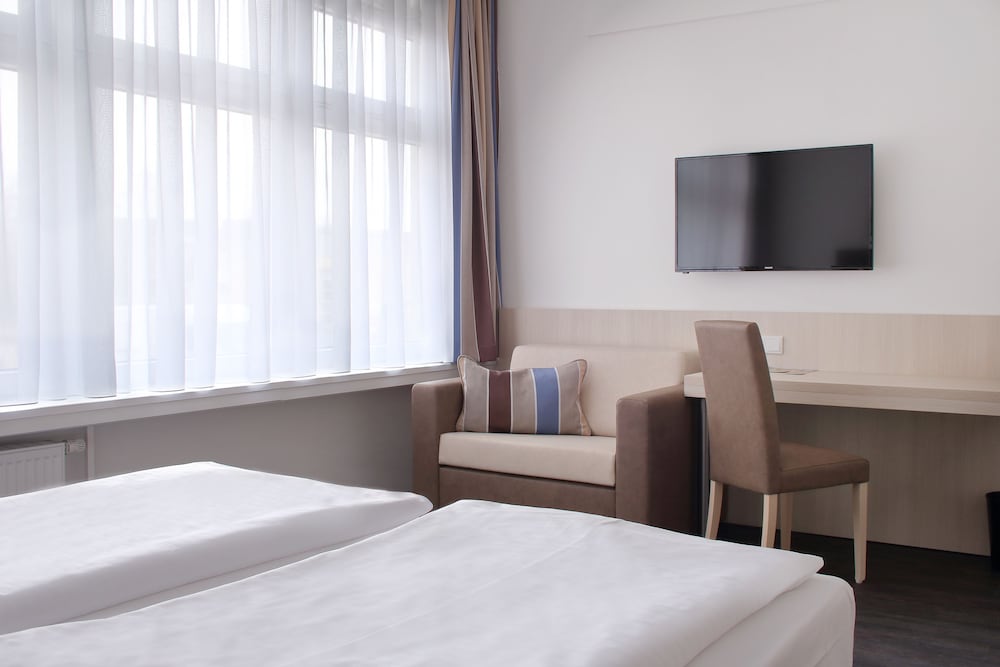 Viva Hotel Lubeck 27/45