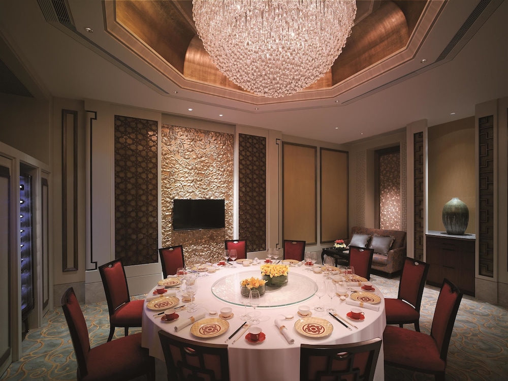 Kowloon Shangri-La Hong Kong 49/69