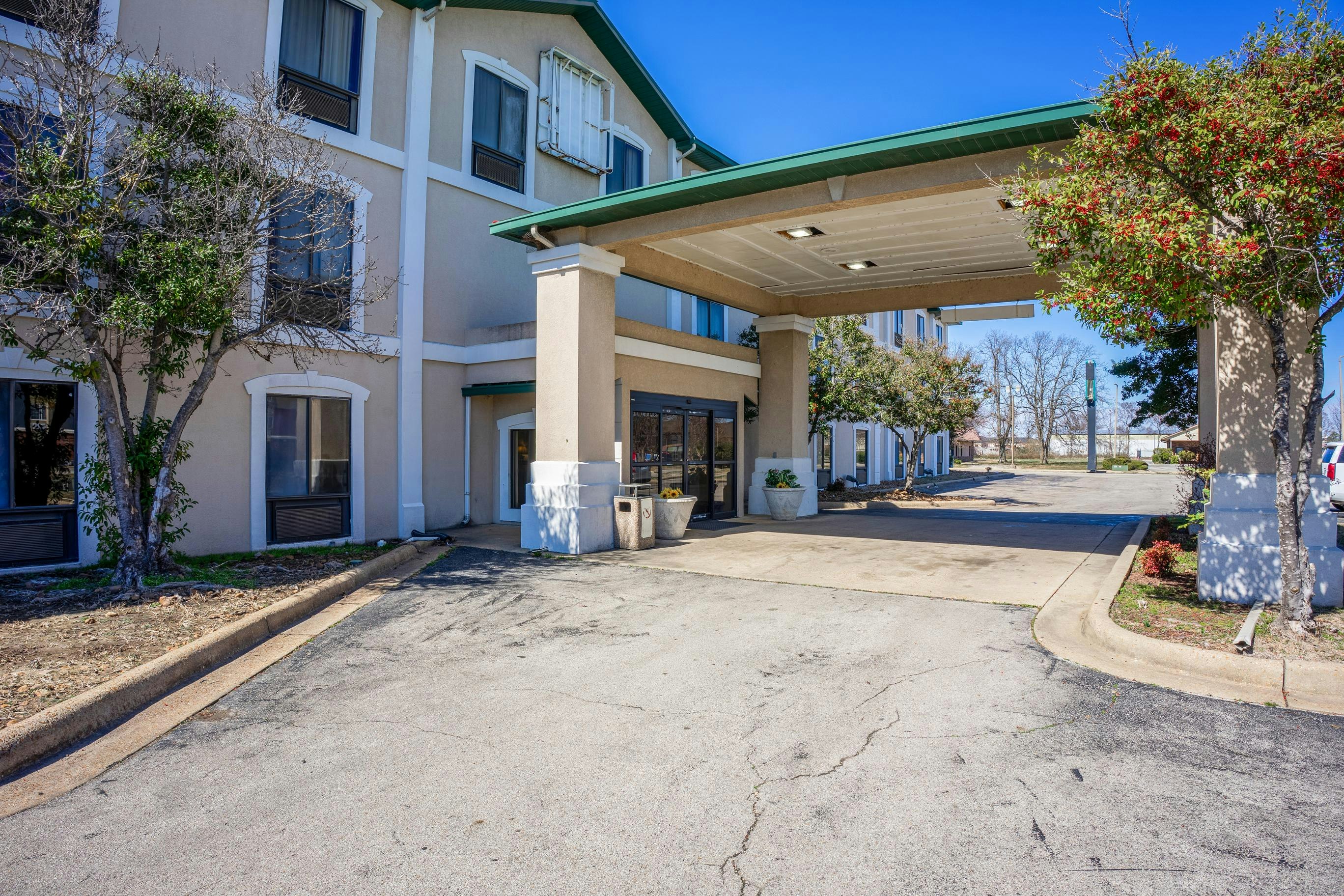 Ark Suites By OYO Jonesboro I-555 50/59