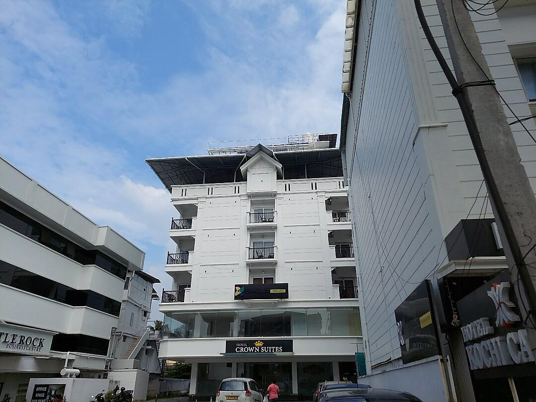 Hotel Crown Suites, Kochi