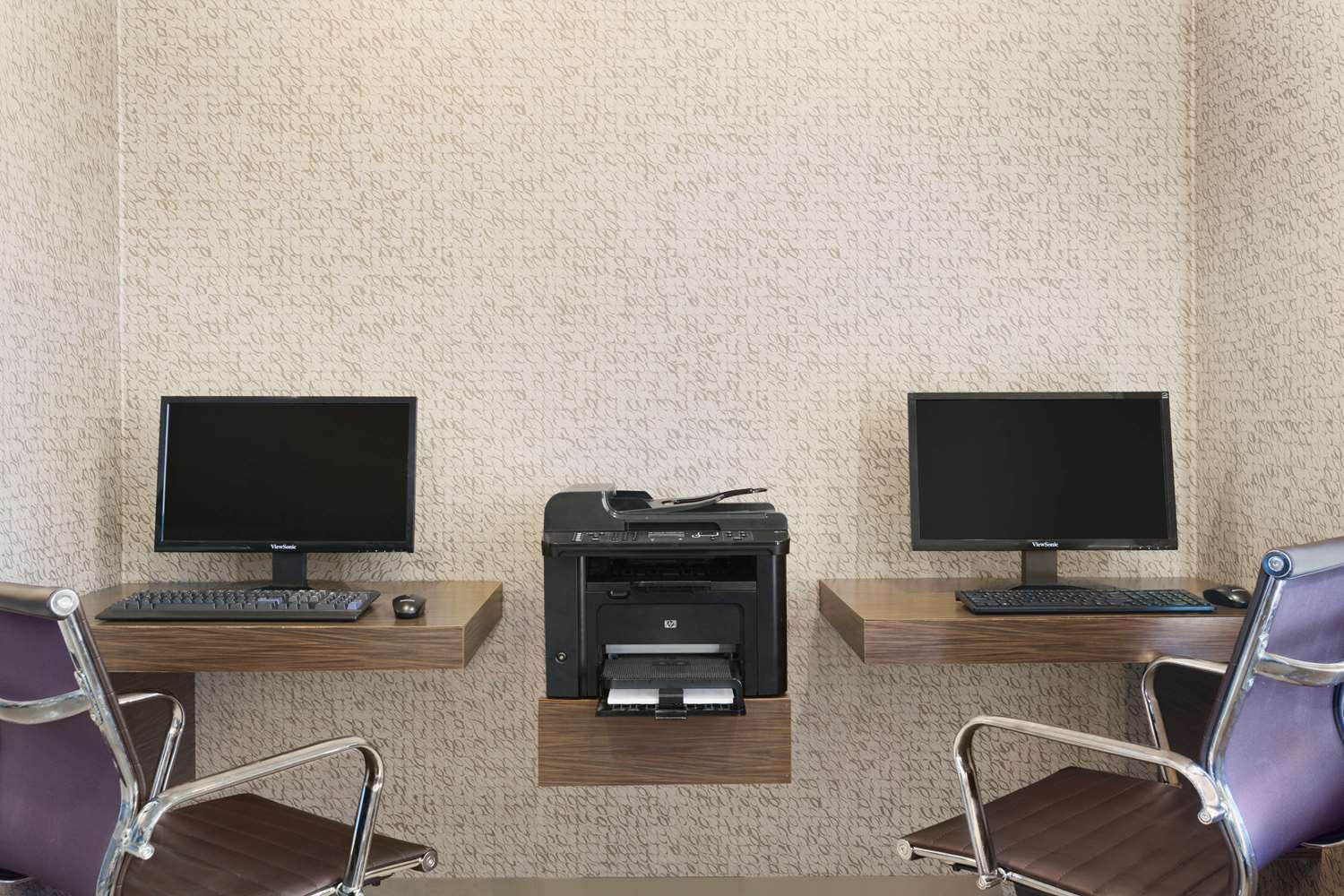 Days Inn & Suites by Wyndham Yorkton 25/38