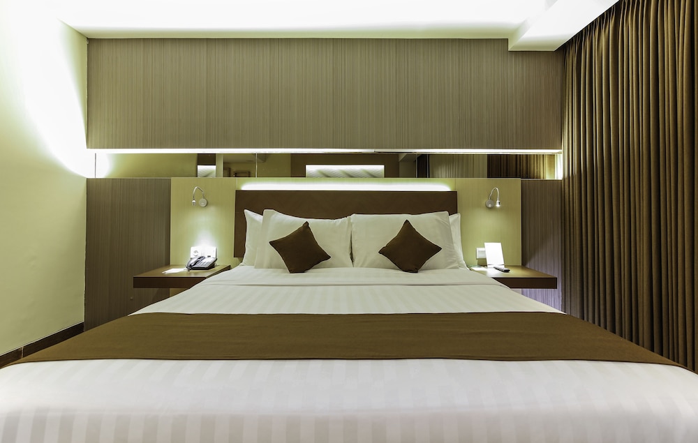 BW SUITE BELITUNG 12/50