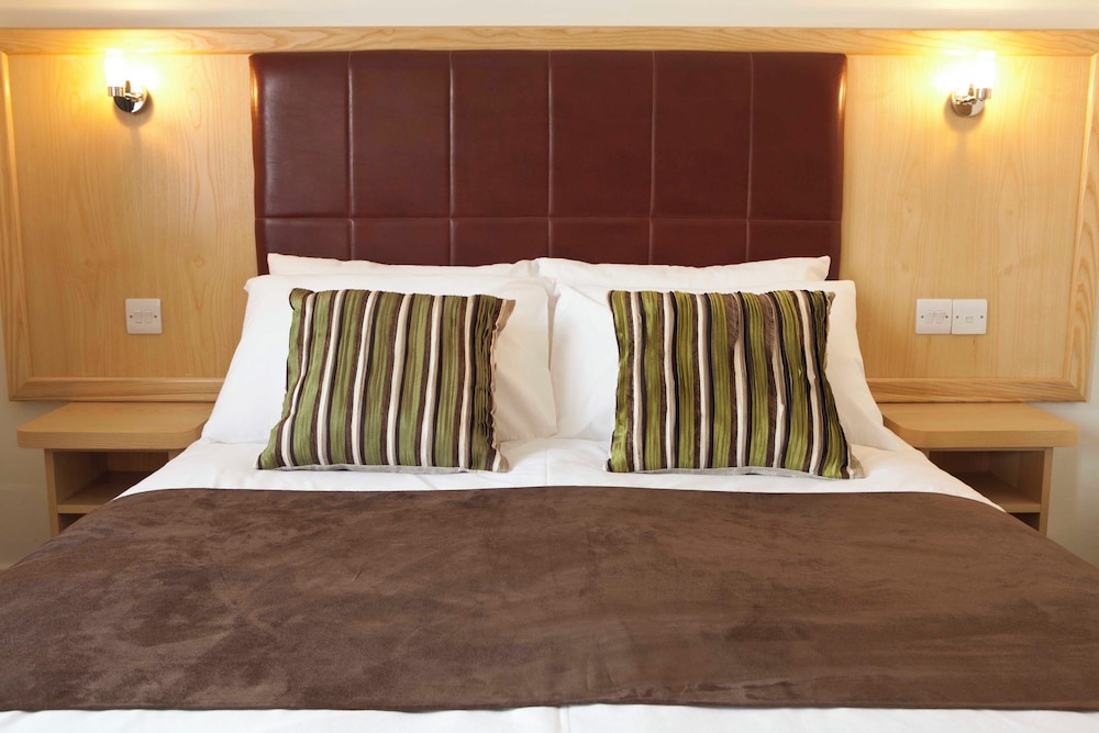 St. Ives Hotel 22/50