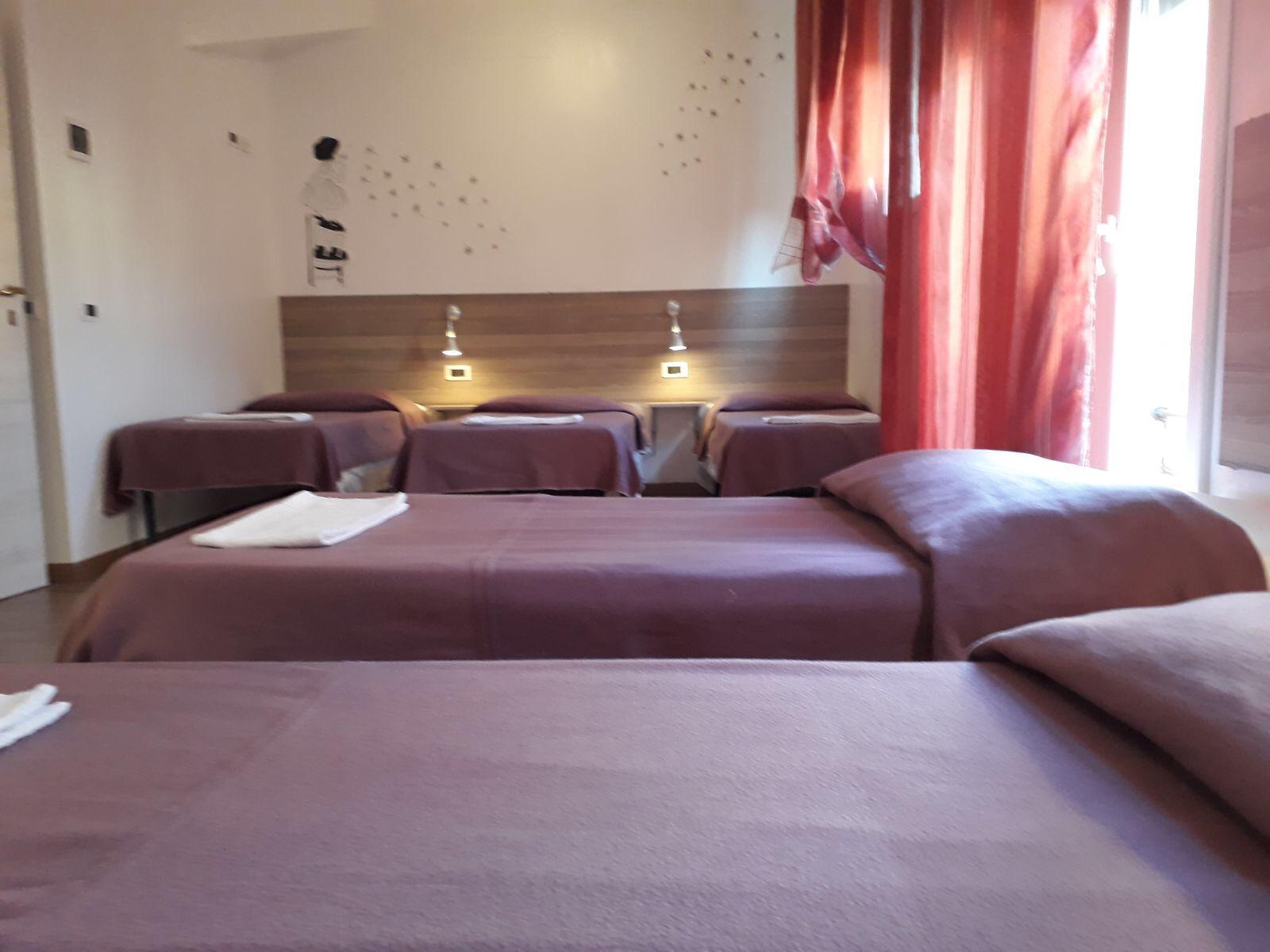 Room, Quintuple