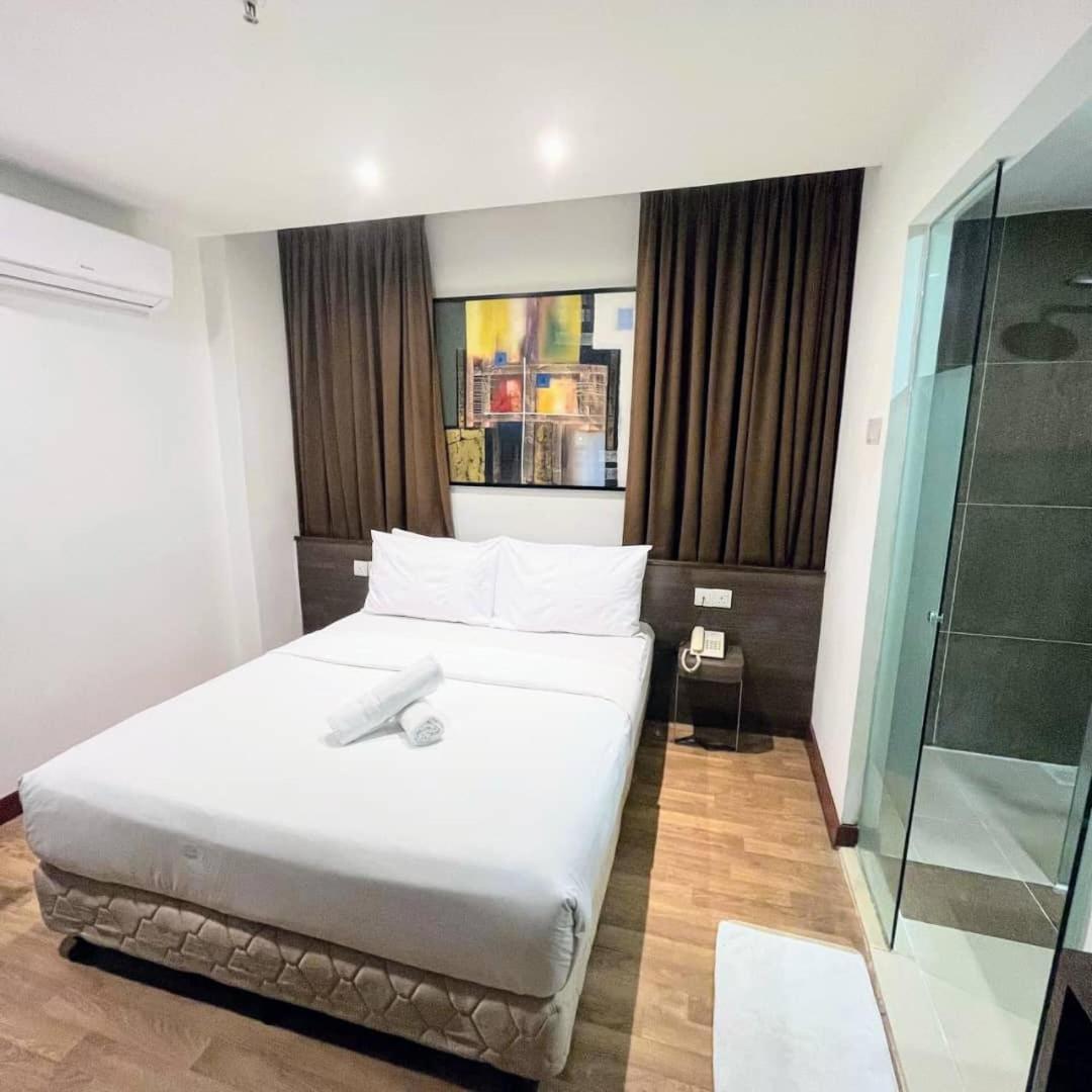 Superior, Double Bed, No Window