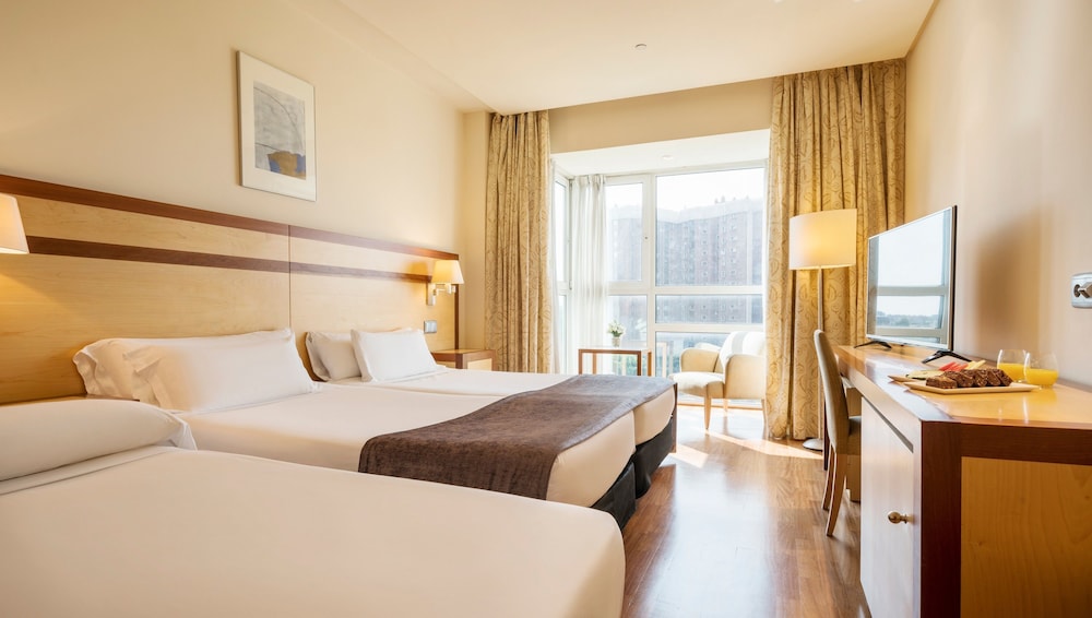 Ilunion Pio Xii Hotel 7/45