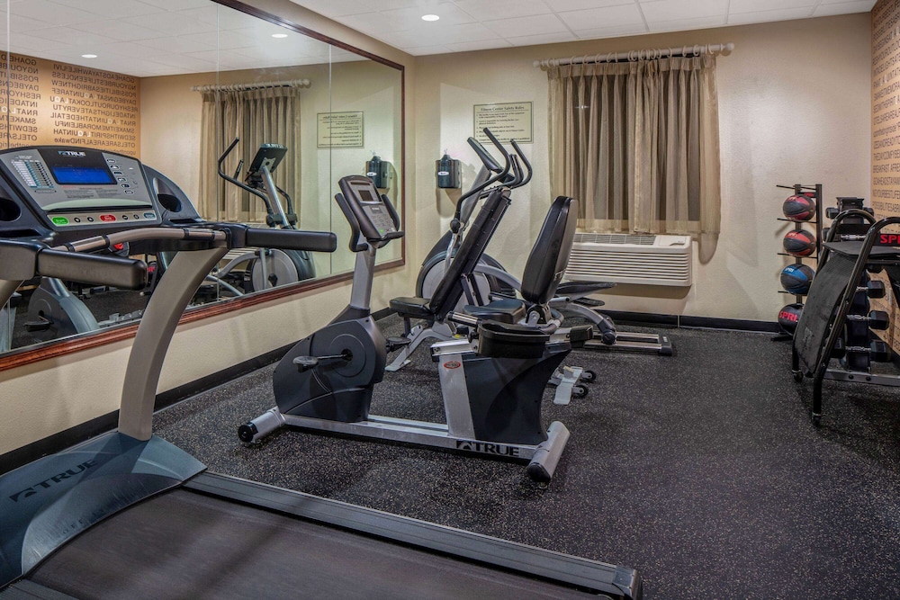 La Quinta Inn & Suites by Wyndham Bonita Springs Naples N. 26/47