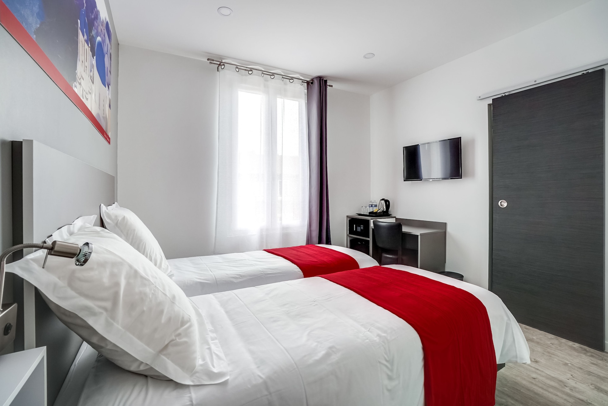 Standard, Twin Beds