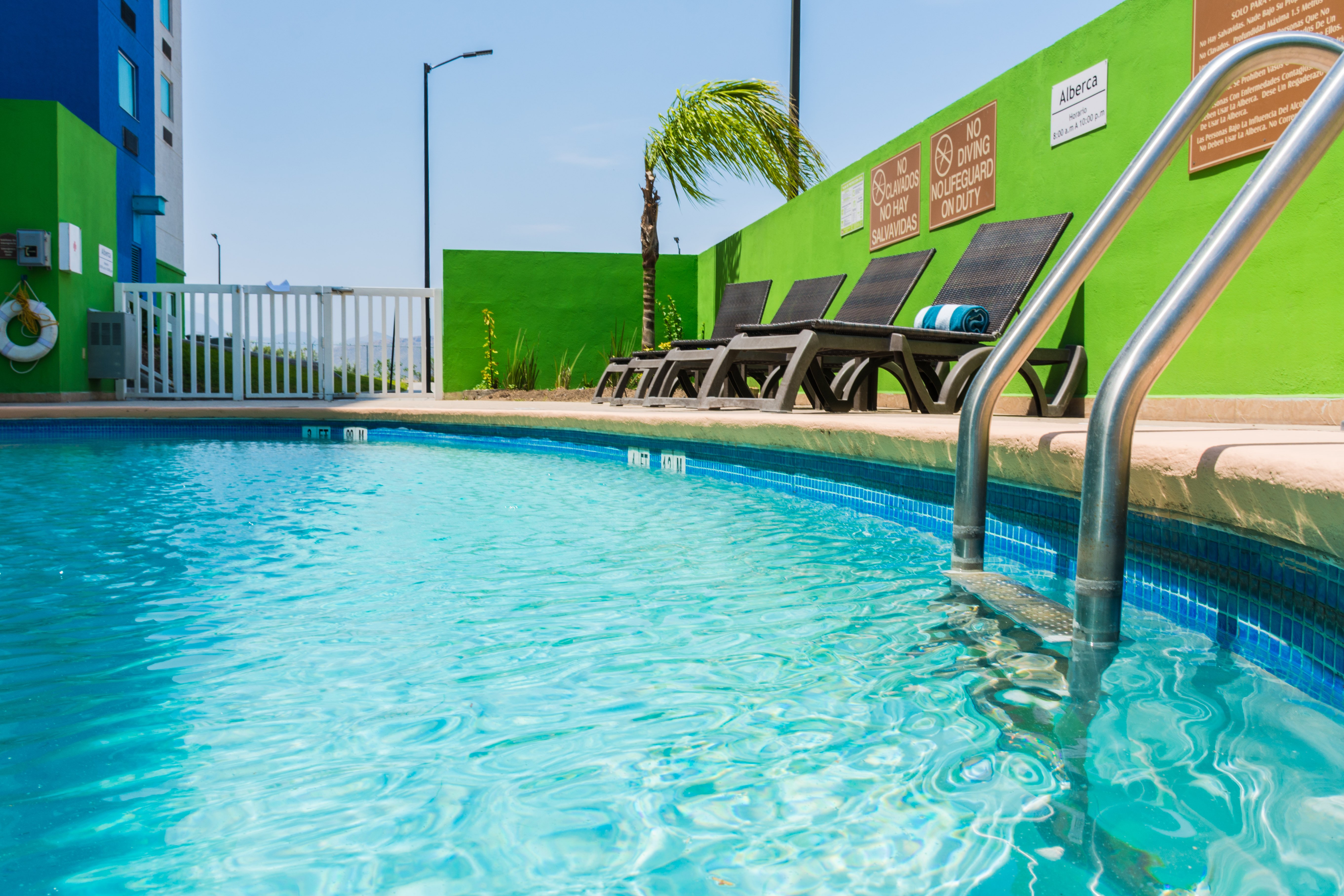 Holiday Inn Express Saltillo Zona Aeropuerto 40/40