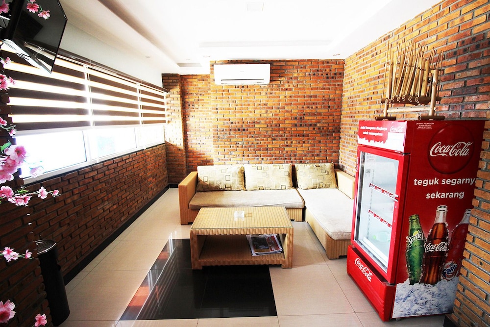 Amaliun Hotel 52/64