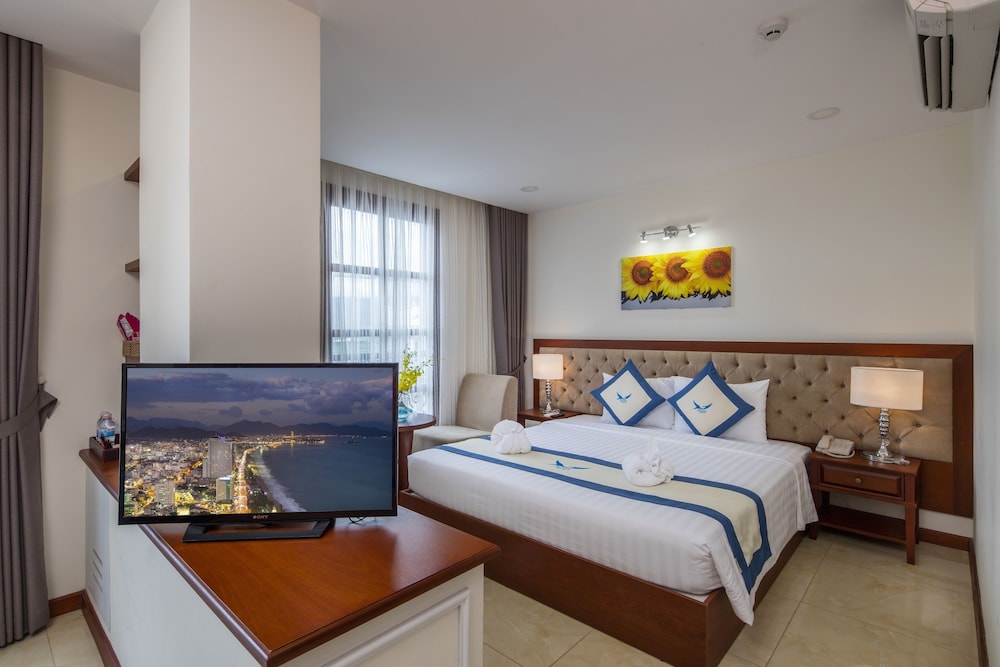 Apus Hotel 19/77