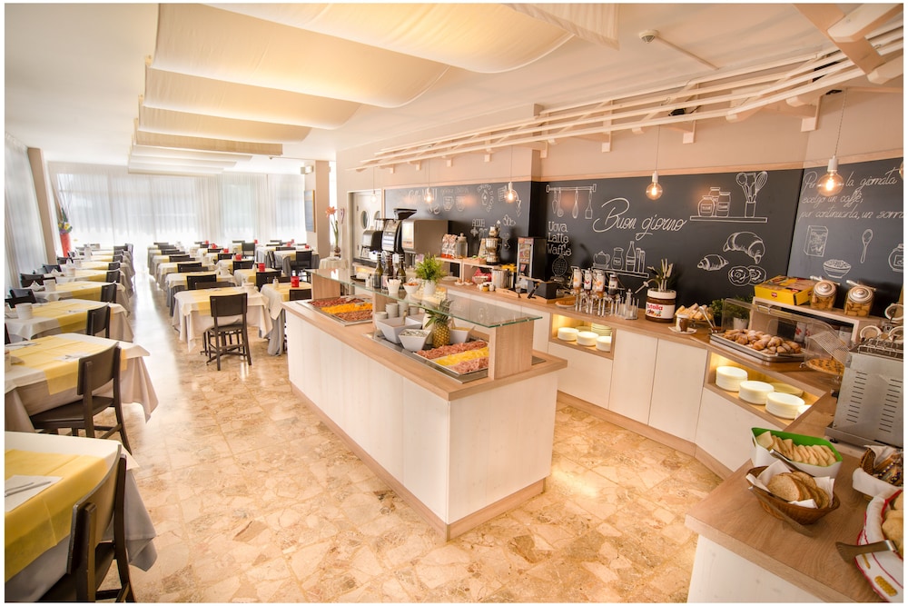 Hotel Azzorre Antille 44/53
