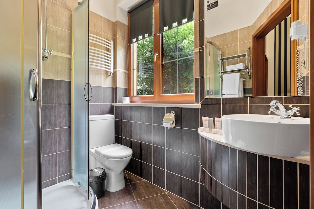 Hotel Diament Bella Notte Katowice Chorzow 67/72