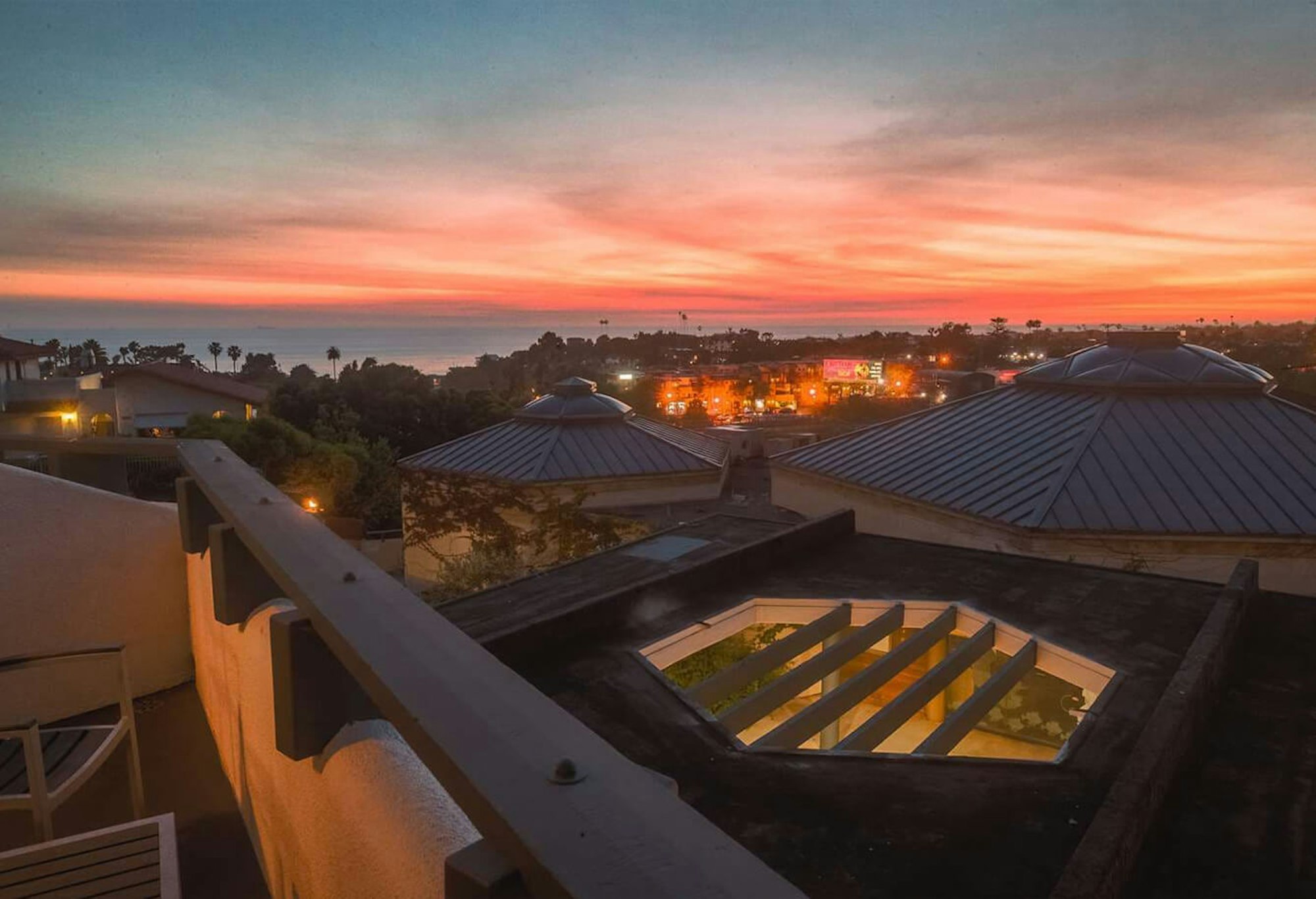 The Encinitan Hotel & Suites 34/35