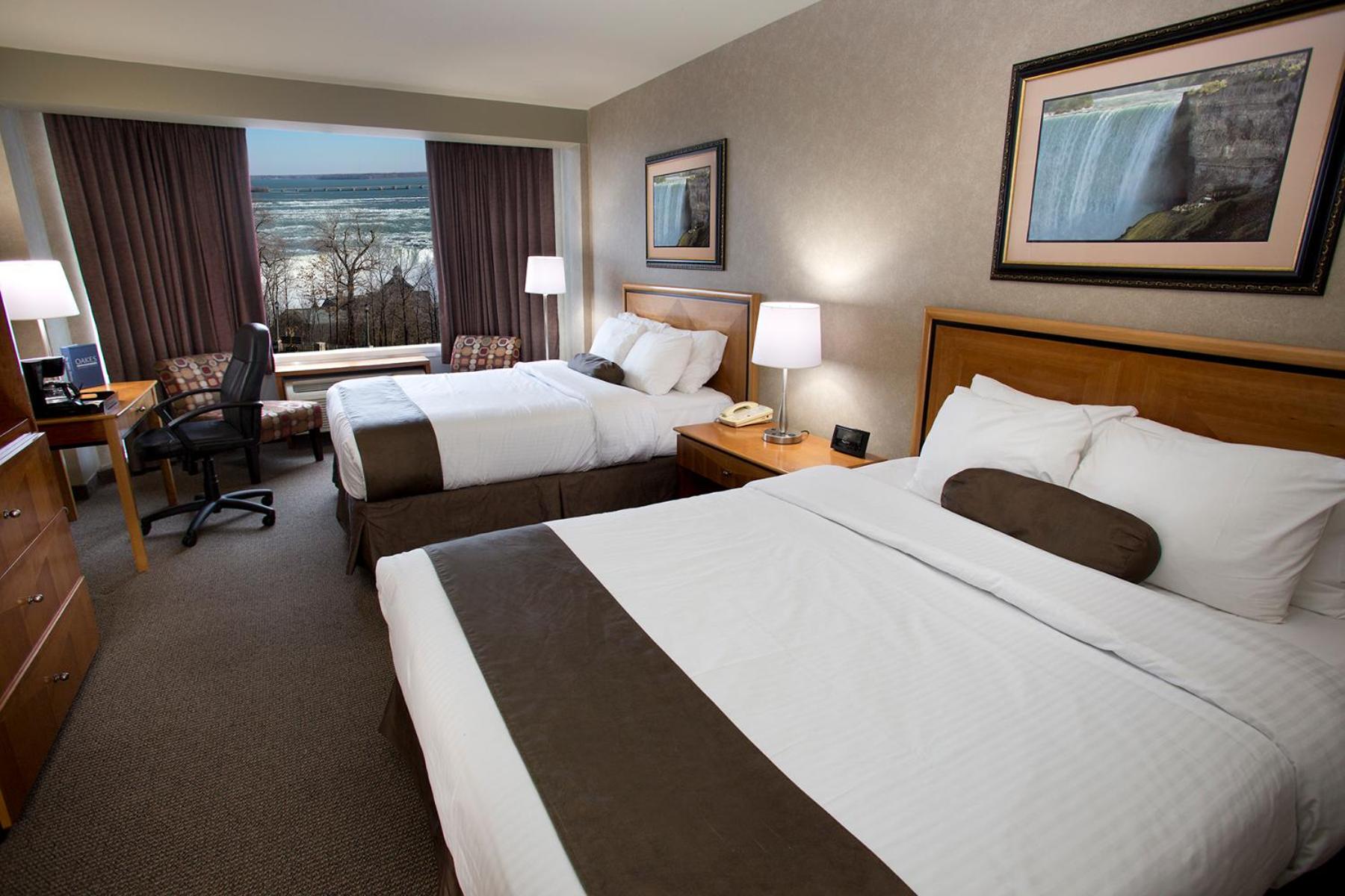 Tower, King Bed, 2 Queen Beds, River View
