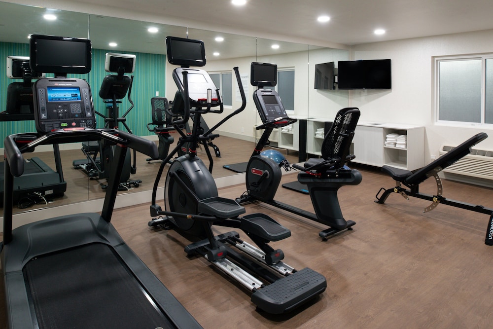 Holiday Inn Express Santa Rosa North An Ihg Hotel 18/40