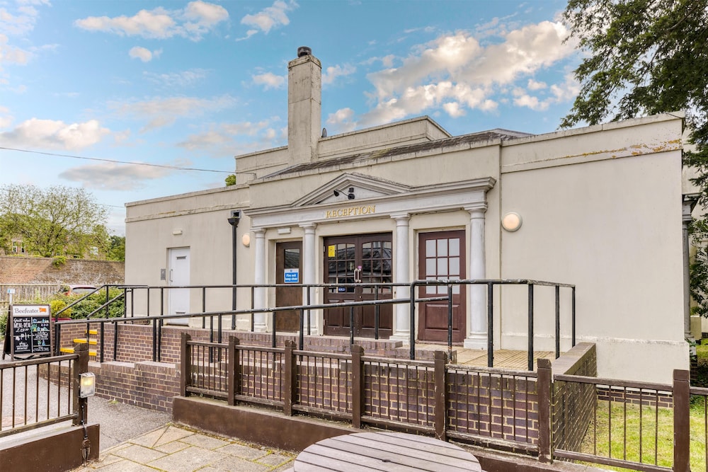 Premier Inn Arundel in ARUNDEL