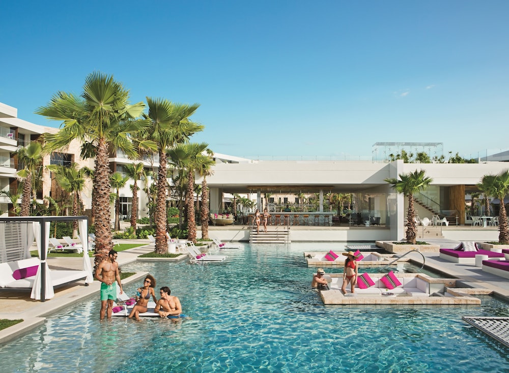 Breathless Riviera Cancun Resort & Spa - Adults Only 8/77