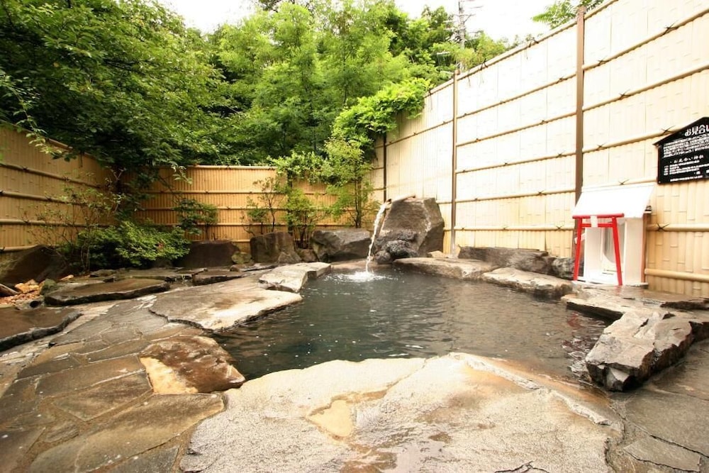 Nakaoyama Onsen Shosenkaku 15/50