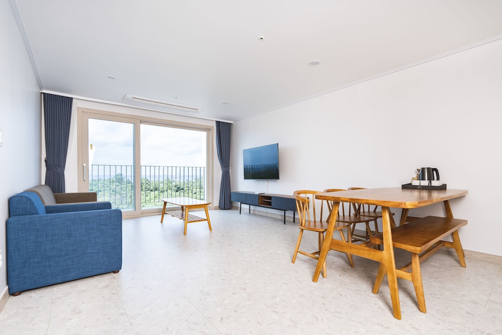 Hallim Resort 43/65
