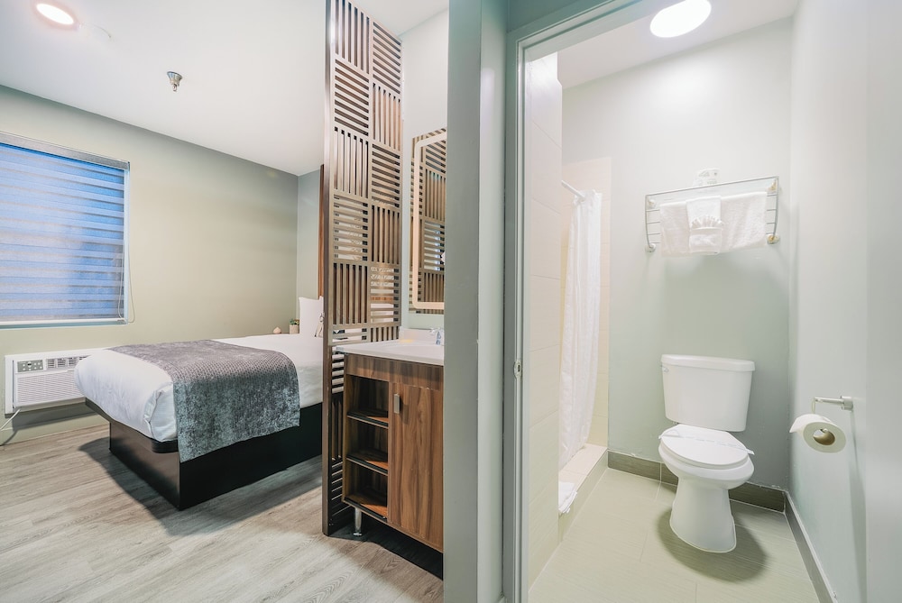 Urban Boutique Hotel 81/82