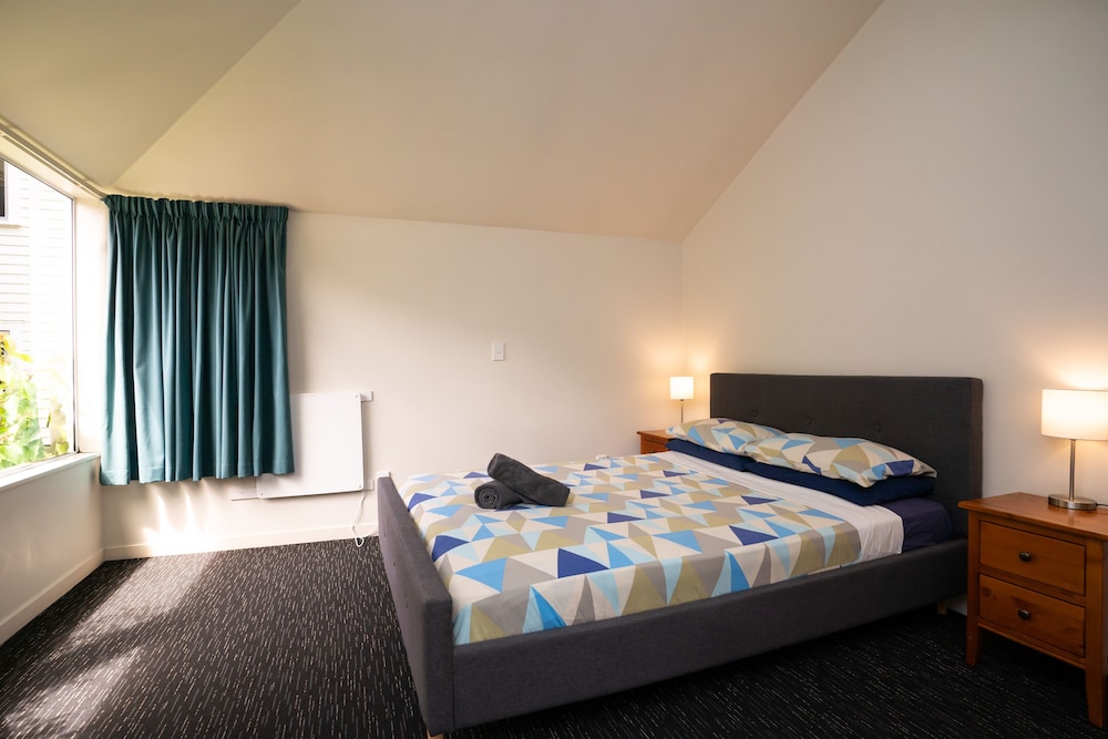 Apartment, Double and Twin Beds