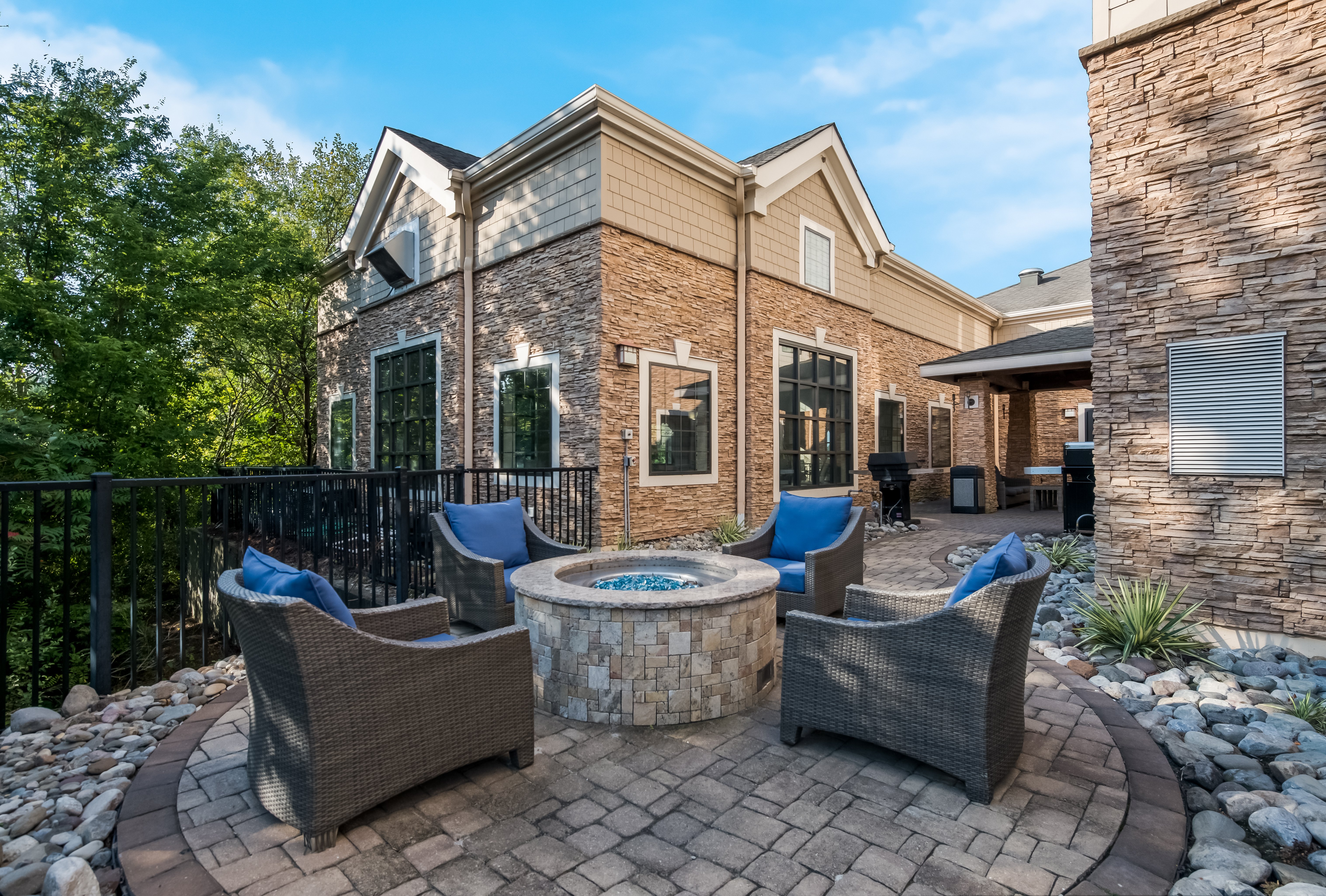 Staybridge Suites Chesapeake - Virginia Beach 44/74